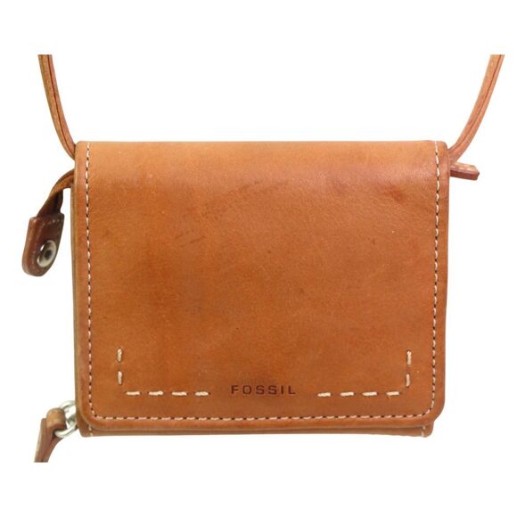 FOSSIL TAN BROWN REAL LEATHER THREEFOLD X-BODY CLUTCH WALLET ID CARD WRISTLET - Picture 1 of 14